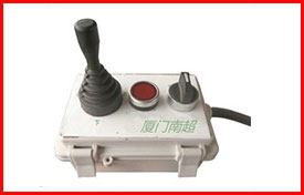 20噸(20方)東風御龍后雙橋綠化灑水車車自動灑水車裝置控制臺圖片 20噸(20方)東風御龍后雙橋綠化灑水車車自動灑水車裝置控制臺圖片