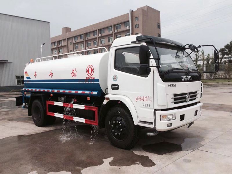 8噸(8方)襄樊東風大多利卡綠化灑水車價格