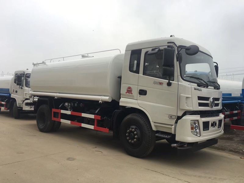 12噸(12方)東風御虎綠化灑水車圖片 12噸(12方)東風御虎綠化灑水車圖片