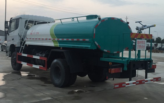 多功能灑水車——東風四驅灑水車3