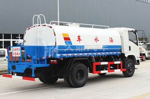 15噸(15方)東風(fēng)御虎綠化灑水車圖片 15噸(15方)東風(fēng)御虎綠化灑水車圖片