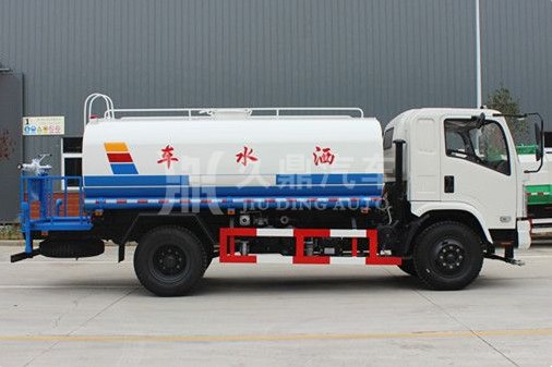 15方灑水車什么牌子好_15噸(15方)東風(fēng)御虎綠化灑水車廠家價格2