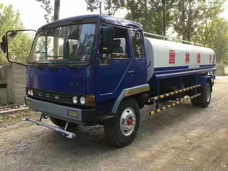 16噸解放單橋二手灑水車