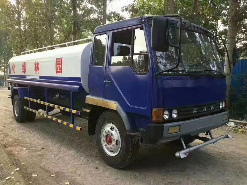 16噸解放單橋二手灑水車2