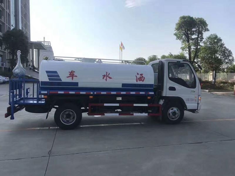 江淮康鈴5噸綠化灑水車廠家價(jià)格4
