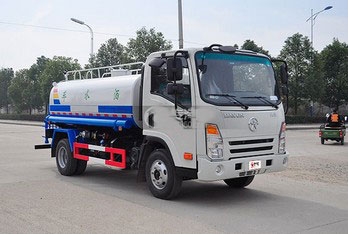 大運奧普力5噸綠化灑水車廠家價格