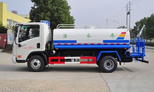 大運奧普力5噸綠化灑水車廠家價格