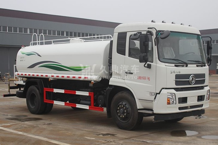 環(huán)衛(wèi)灑水車廠家在哪里_12噸東風(fēng)天錦環(huán)衛(wèi)灑水車2