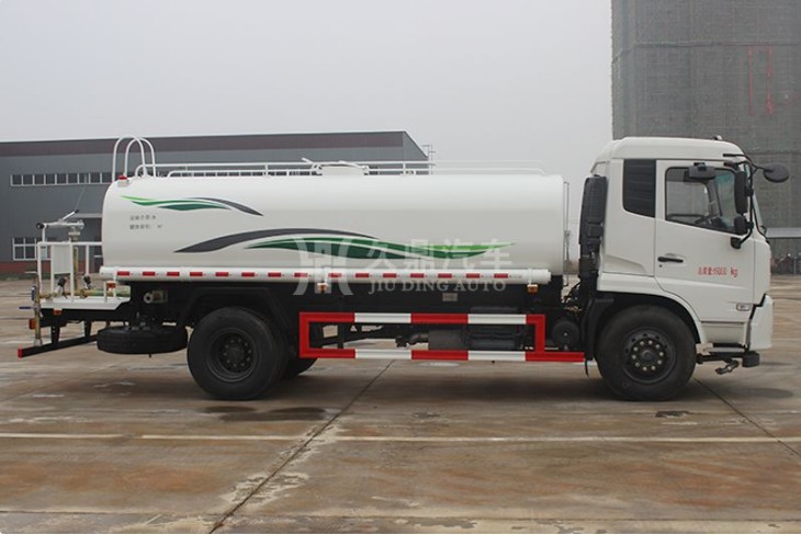 環(huán)衛(wèi)灑水車廠家在哪里_12噸東風(fēng)天錦環(huán)衛(wèi)灑水車3