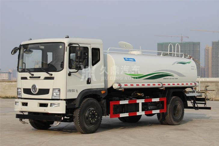環衛灑水車需要用什么駕駛證_東風御虎12噸環衛灑水車2