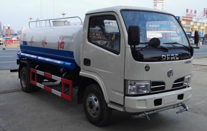 東風(fēng)福瑞卡5噸綠化灑水車(不上戶灑水車)