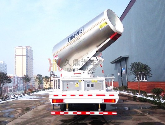 東風天龍后八輪多功能抑塵車廠家價格4