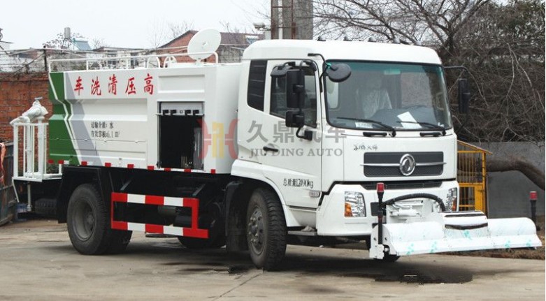 公路灑水車多少錢一輛_東風(fēng)天錦公路灑水車