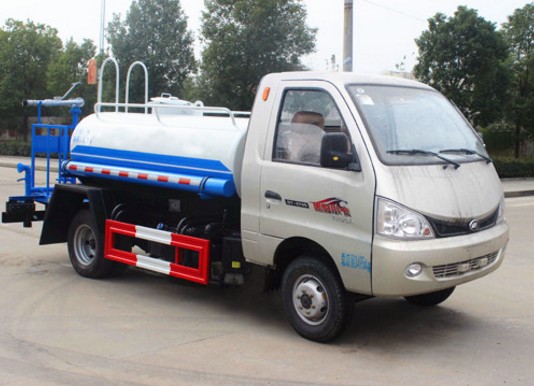 小型灑水車價(jià)格_北汽黑豹2噸小型灑水車