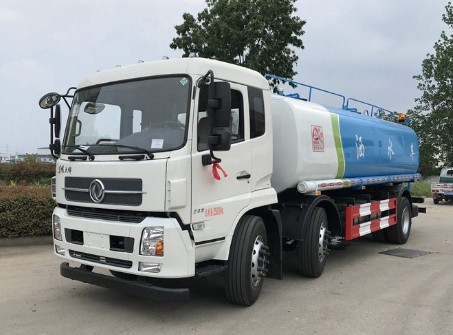 工程灑水車廠家_東風天錦小三軸18噸工程灑水車2