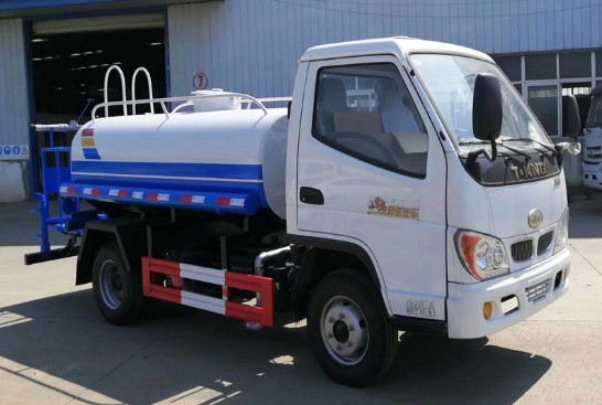 唐駿小寶馬2噸綠化灑水車廠家價格