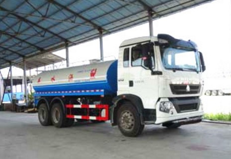 20方灑水車筒體厚度標準_重汽豪沃T5G-20噸綠化灑水車廠家價格