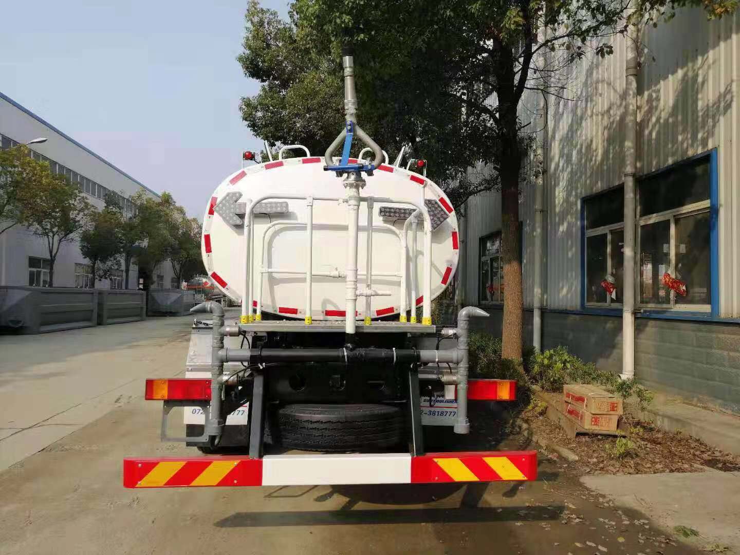 國六灑水車圖片 國六灑水車圖片