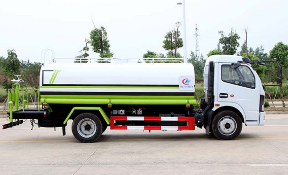 國六10方東風(fēng)凱普特K7灑水車圖片 國六10方東風(fēng)凱普特K7灑水車圖片