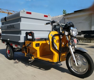 電動(dòng)三輪高壓清洗車3