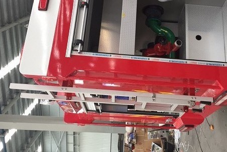 消防車折疊后爬梯