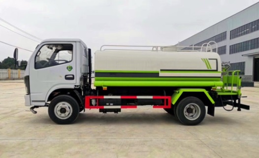 5方灑水車哪里有賣_國六東風福瑞卡5方綠化灑水車廠家價格多少錢?