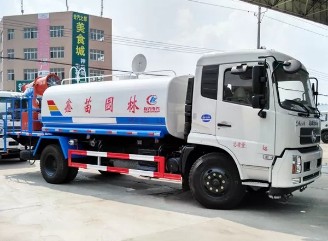 30米東風(fēng)天錦12方抑塵車 30米東風(fēng)天錦12方抑塵車