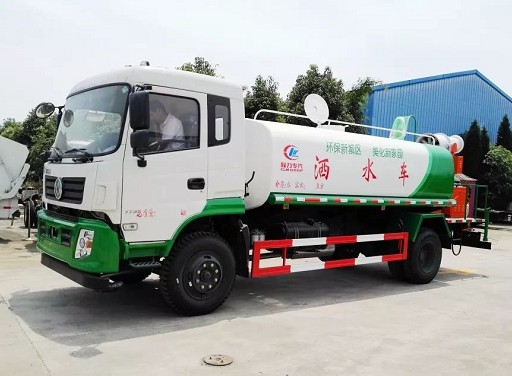 30-35米東風專底抑塵車 30-35米東風專底抑塵車