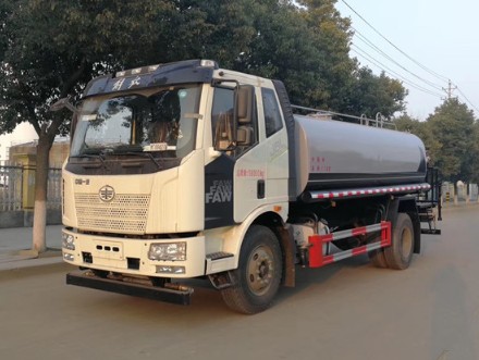 國六解放J6灑水車圖片 國六解放J6灑水車圖片