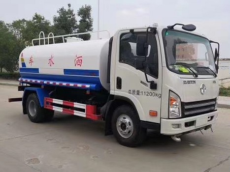 8噸灑水車參數_國六大運奧普力黃牌8方綠化灑水車廠家價格