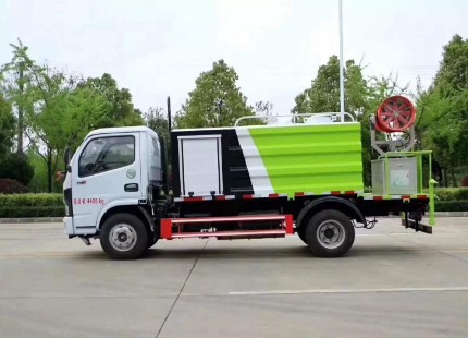 程力藍(lán)牌灑水車圖片 程力藍(lán)牌灑水車圖片