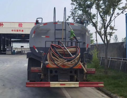 二手九成新國五東風專用底盤12方灑水車圖片 二手九成新國五東風專用底盤12方灑水車圖片