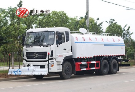 國六東風(fēng)天龍后八輪路面清洗車圖片 國六東風(fēng)天龍后八輪路面清洗車圖片