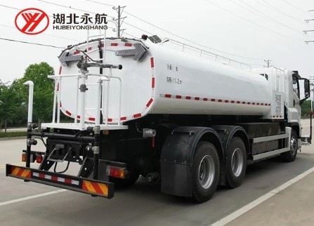 25噸慶鈴純電動(dòng)路面清洗車(chē)圖片 25噸慶鈴純電動(dòng)路面清洗車(chē)圖片