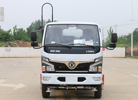 藍(lán)牌灑水車價(jià)格查詢_國六東風(fēng)小福瑞卡5噸抑塵車廠家價(jià)格-程力抑塵車3