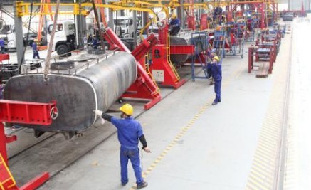 程力灑水車水罐制作詳細步驟分析 程力灑水車水罐制作詳細步驟分析