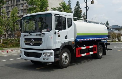 東風多利卡國六12噸灑水車 東風多利卡國六12噸灑水車