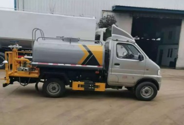 國六藍牌東風(fēng)小霸王灑水車 國六藍牌東風(fēng)小霸王灑水車