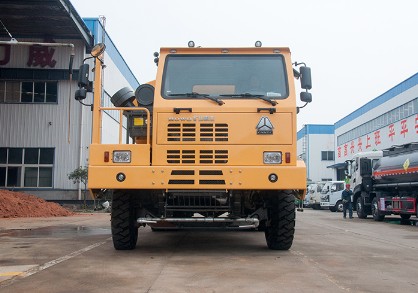 35方重汽礦山霸王灑水車圖片 35方重汽礦山霸王灑水車圖片
