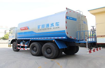 60噸-70噸礦山灑水車圖片 60噸-70噸礦山灑水車圖片