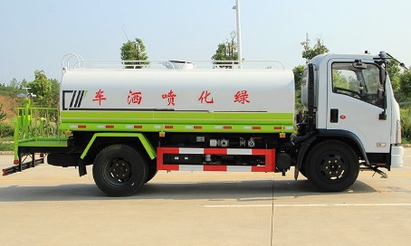 國六東風(fēng)福瑞卡8噸灑水車 國六東風(fēng)福瑞卡8噸灑水車