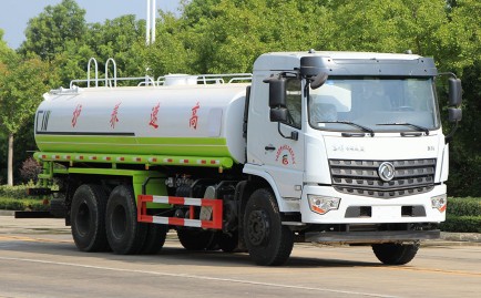 國六東風(fēng)專底20噸灑水車 國六東風(fēng)專底20噸灑水車