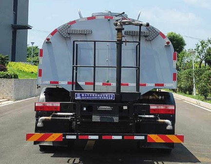 10方東風(fēng)多利卡D9純電動(dòng)灑水車圖片 10方東風(fēng)多利卡D9純電動(dòng)灑水車圖片