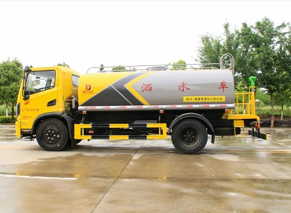 國六9.2方東風華神T3灑水車圖片 國六9.2方東風華神T3灑水車圖片