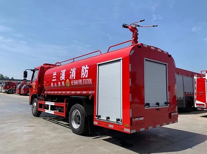 國(guó)六東風(fēng)凱普特8方消防灑水車圖片 國(guó)六東風(fēng)凱普特8方消防灑水車圖片