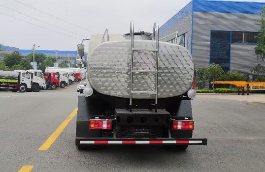 5方不銹鋼運水車圖片 5方不銹鋼運水車圖片