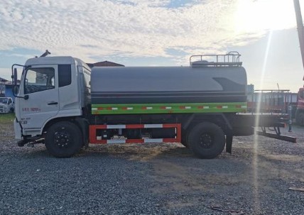 國六東風天錦12方灑水車圖片 國六東風天錦12方灑水車圖片