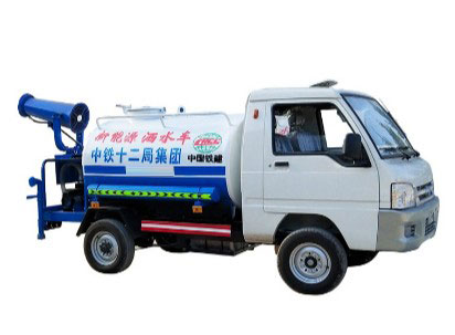 小型電動四輪灑水車_電動四輪霧炮灑水車_新能源灑水車