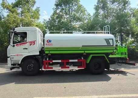 國六東風(fēng)專用底盤D3灑水車圖片 國六東風(fēng)專用底盤D3灑水車圖片