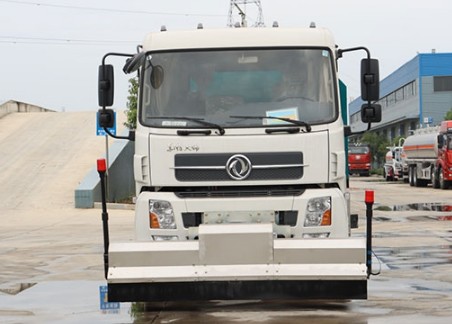 電動灑水車價格報價表_東風(fēng)天錦新能源純電動9方清洗車3